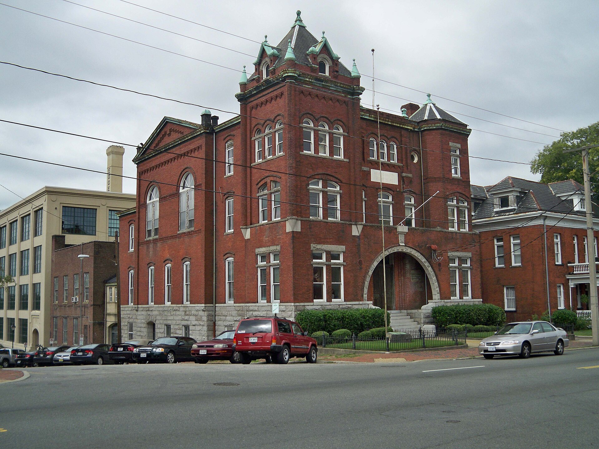 Eviction, unlawful detainer and bankruptcy in Virginia — the automatic stay, Merna Law