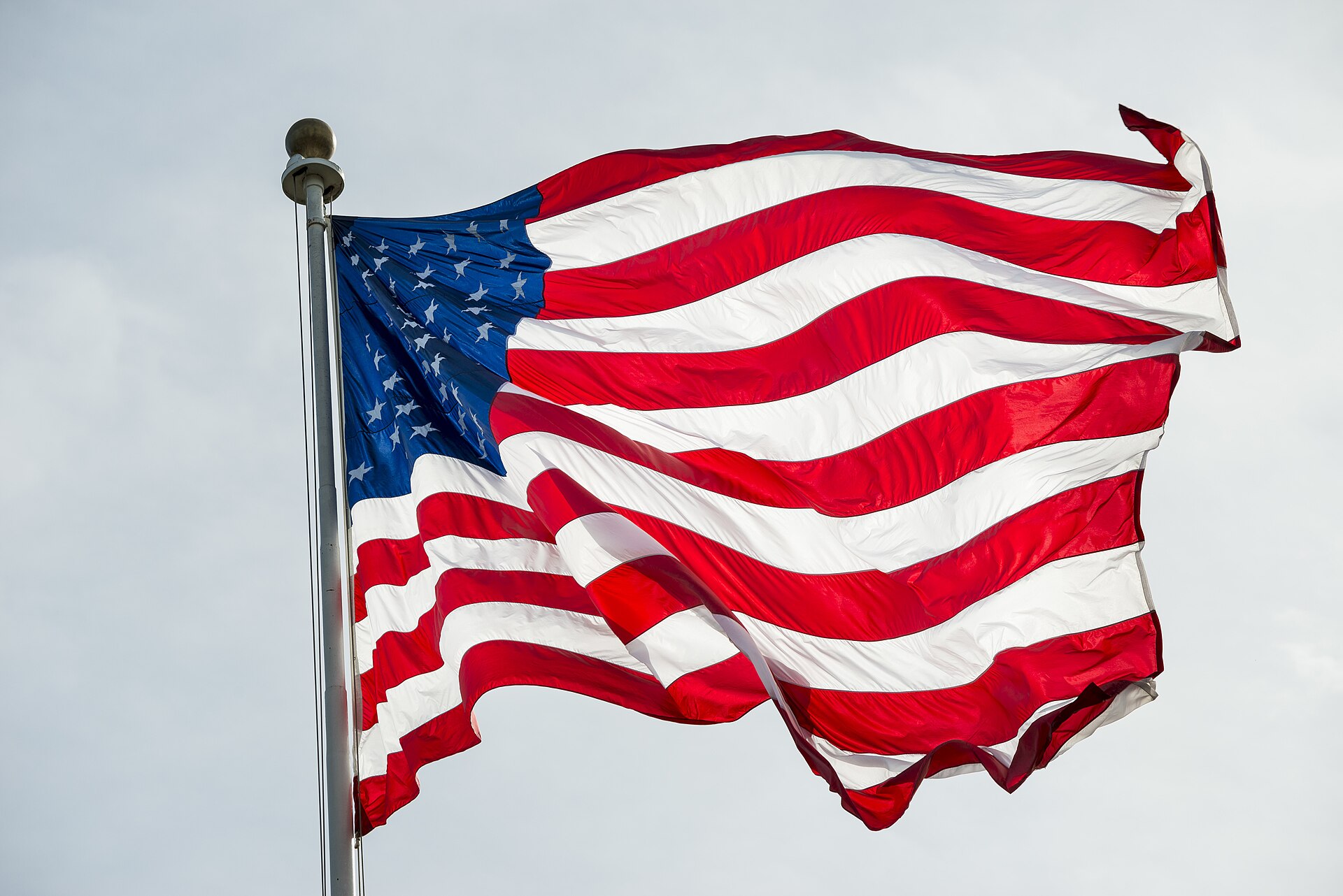 American flag waving — a fresh start for Virginia veterans filing bankruptcy